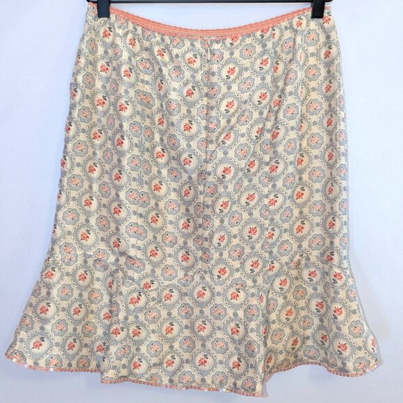 VINTAGE Nanette Lepore | Silk Floral Coquette Rose Print Trumpet Skirt	 | Size 4 - Picture 5 of 11